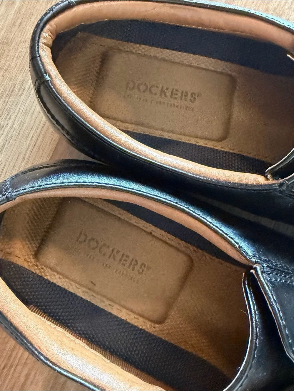 Dockers Black Leather Cap-Toe Derby Dress Shoes